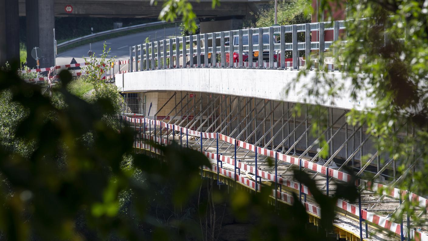Nella foto lo scorcio di un cantiere stradale
