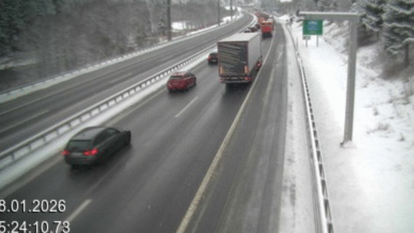 L'autostrada A2 in Leventina, in territorio di Piotta