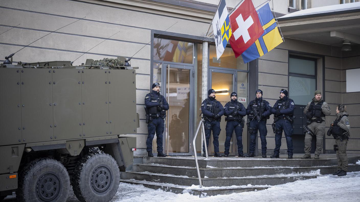 Polizia ed esercito a difesa del WEF a Davos