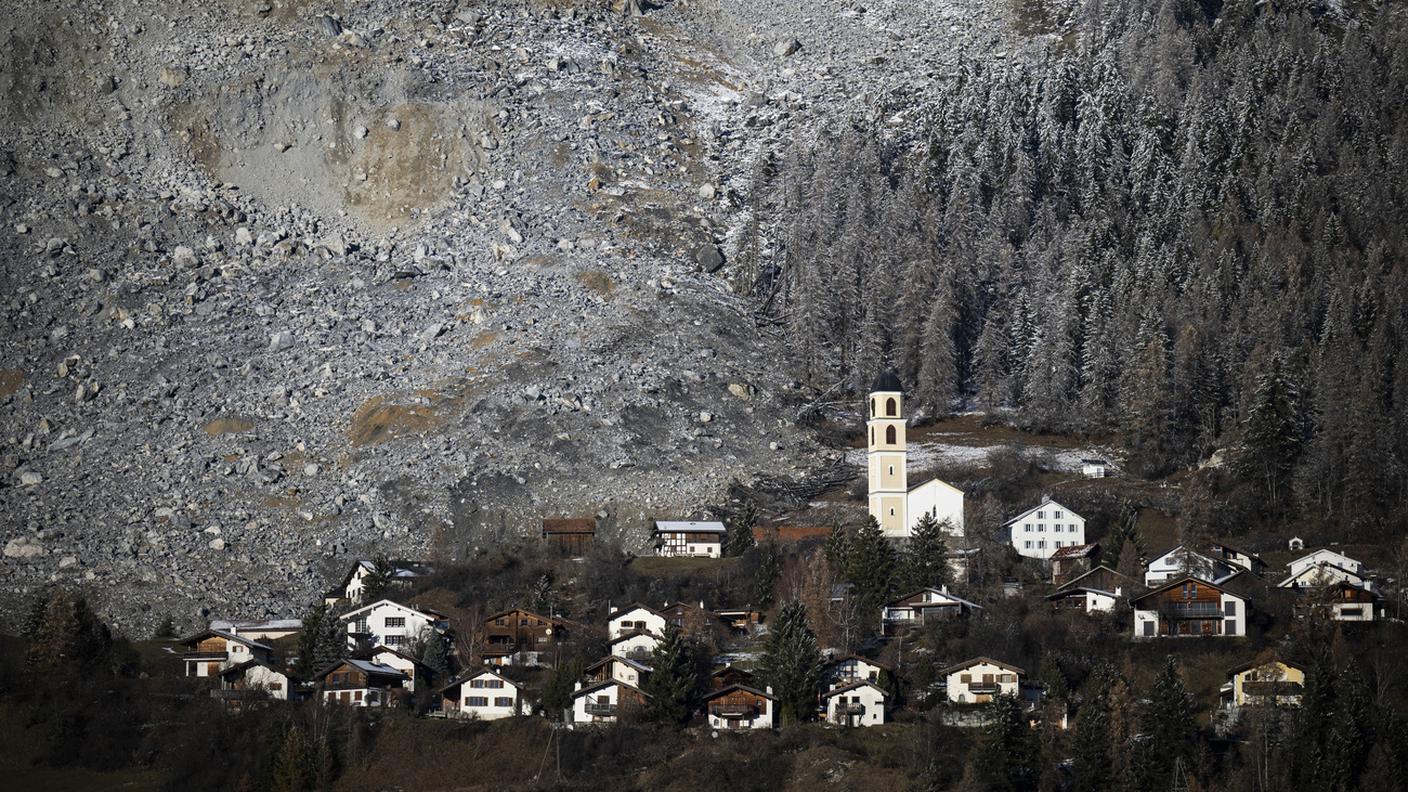Il sindaco Daniel Albertin, che vive nel paesino sulla sponda opposta a Brienz/Brinzauls, visiterà il villaggio lunedì