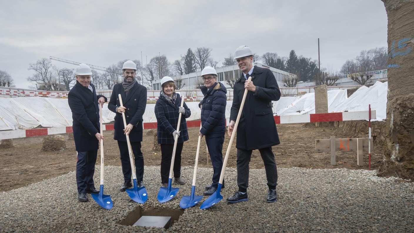 I due consiglieri di Stato alla posa della prima pietra a Mendrisio