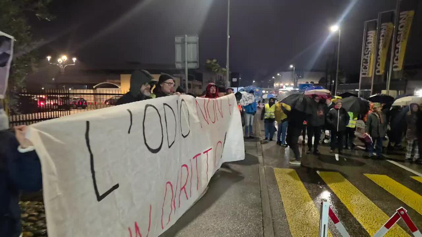 5000_d021704d5b74031cf5516f8008ec596c