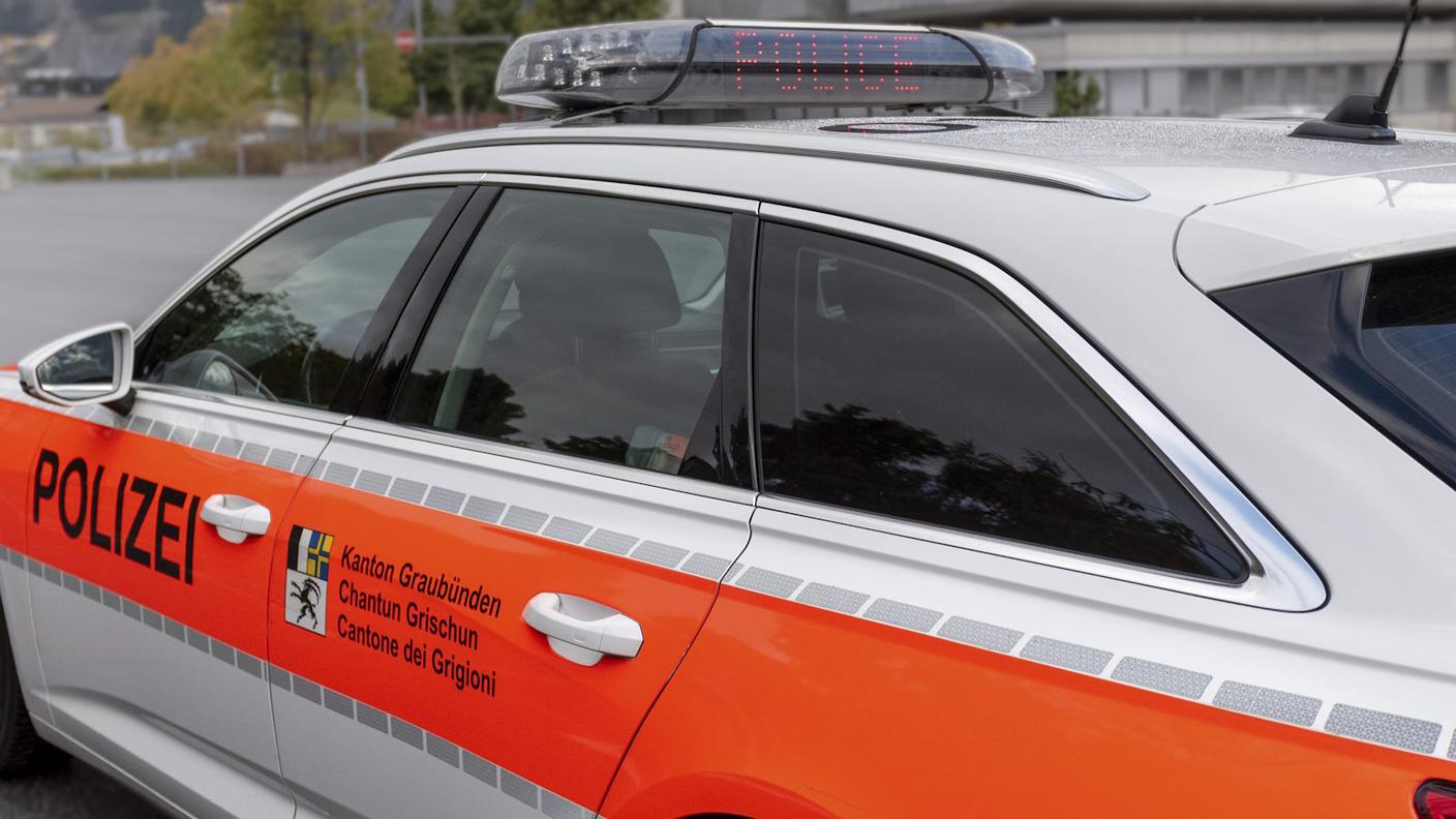 Una pattuglia di polizia ha intercettato l'automobilista all'altezza di Roveredo