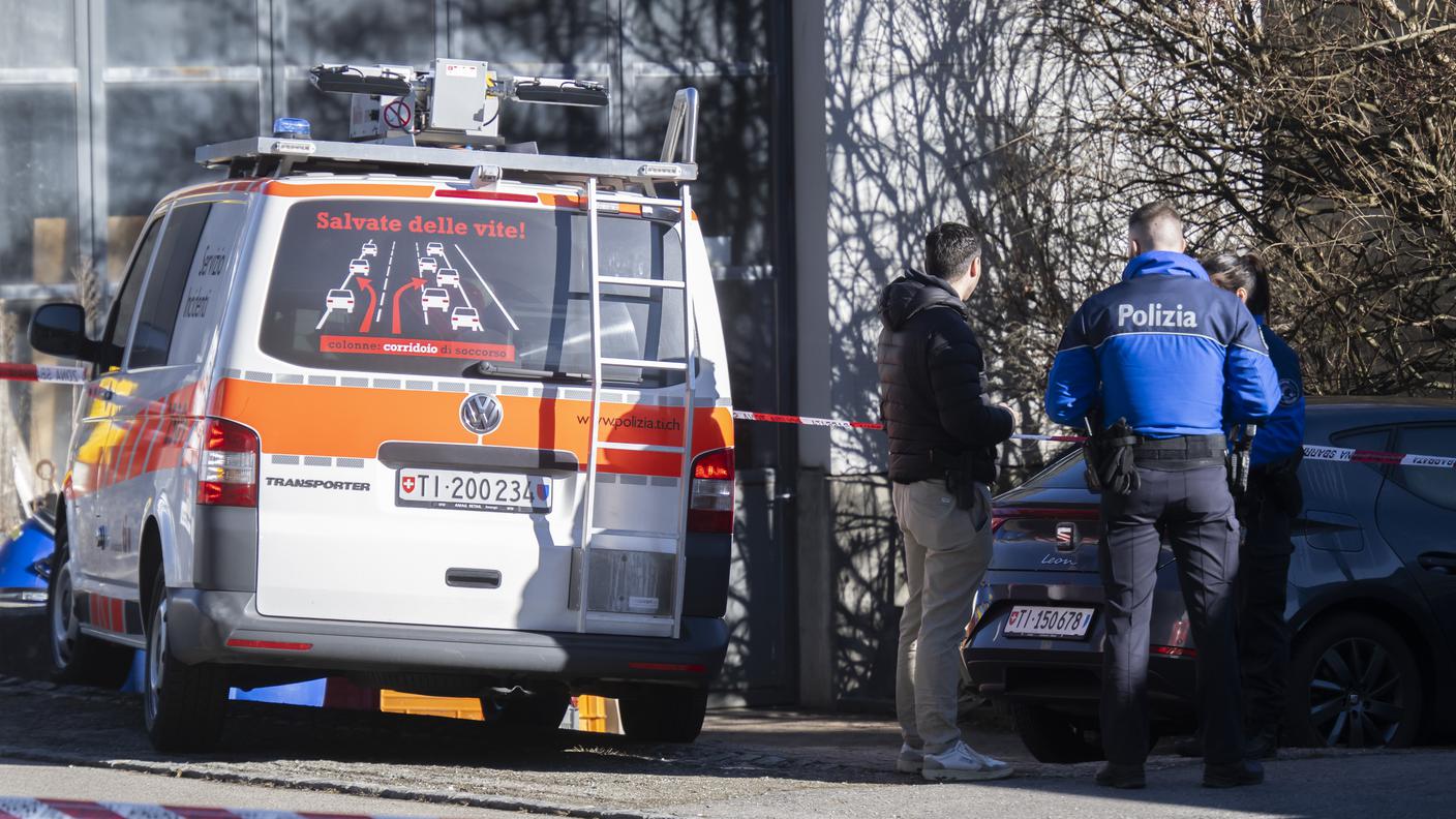 L'area delimitata dalla polizia dopo l'intervento