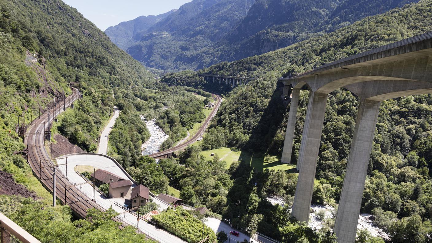 La Südostbahn gestisce la vecchia linea del San Gottardo