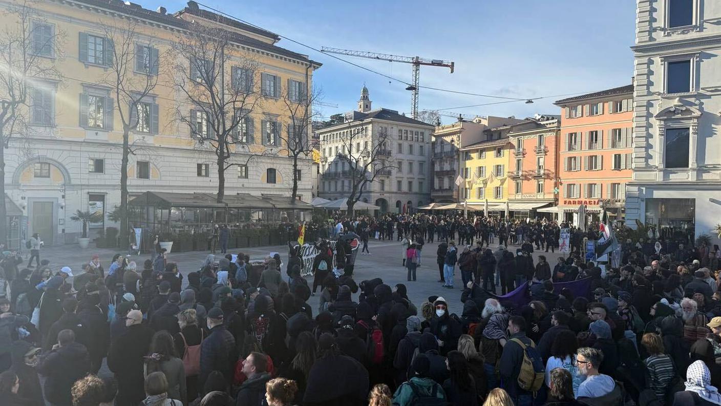 Il presidio antifascista a Lugano di sabato pomeriggio 21 febbraio 2026