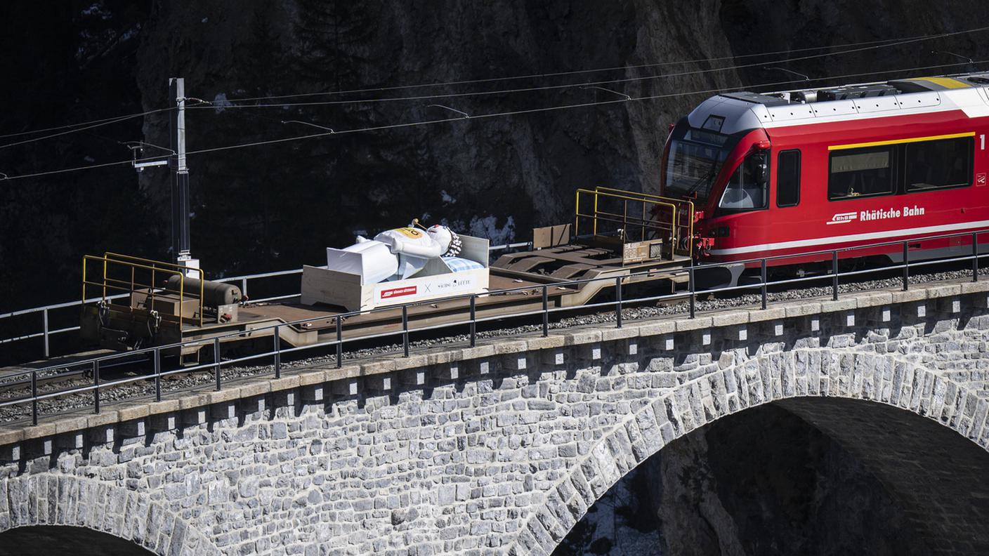Il Böögg in viaggio lungo la linea dell'Albula