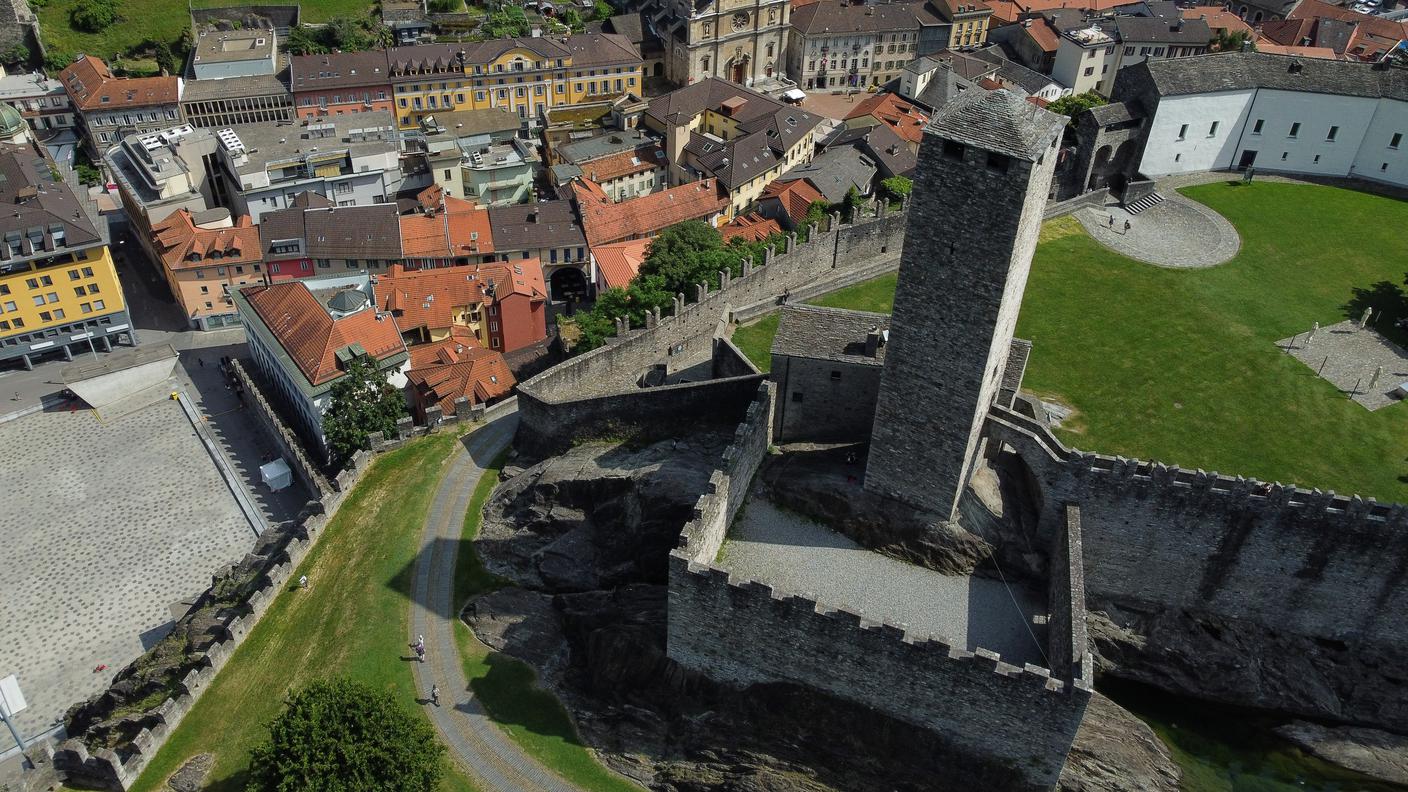 Una veduta aerea di Castel Grande