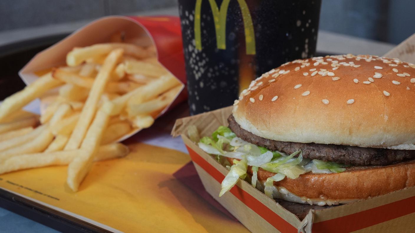 In Ticino McDonald’s è sbarcato solo nel 1993, ma il concetto di fast food era noto da tempo: il Burger King di Lugano è stato infatti aperto nel 1981, primo in Svizzera per tale catena