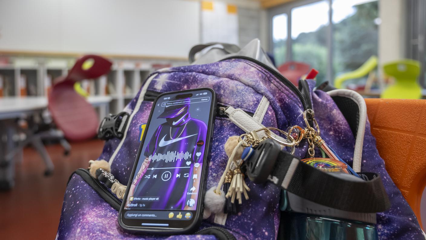 Al bando dall'inizio alla fine delle lezioni su tutta l'area degli istituti, anche all'esterno