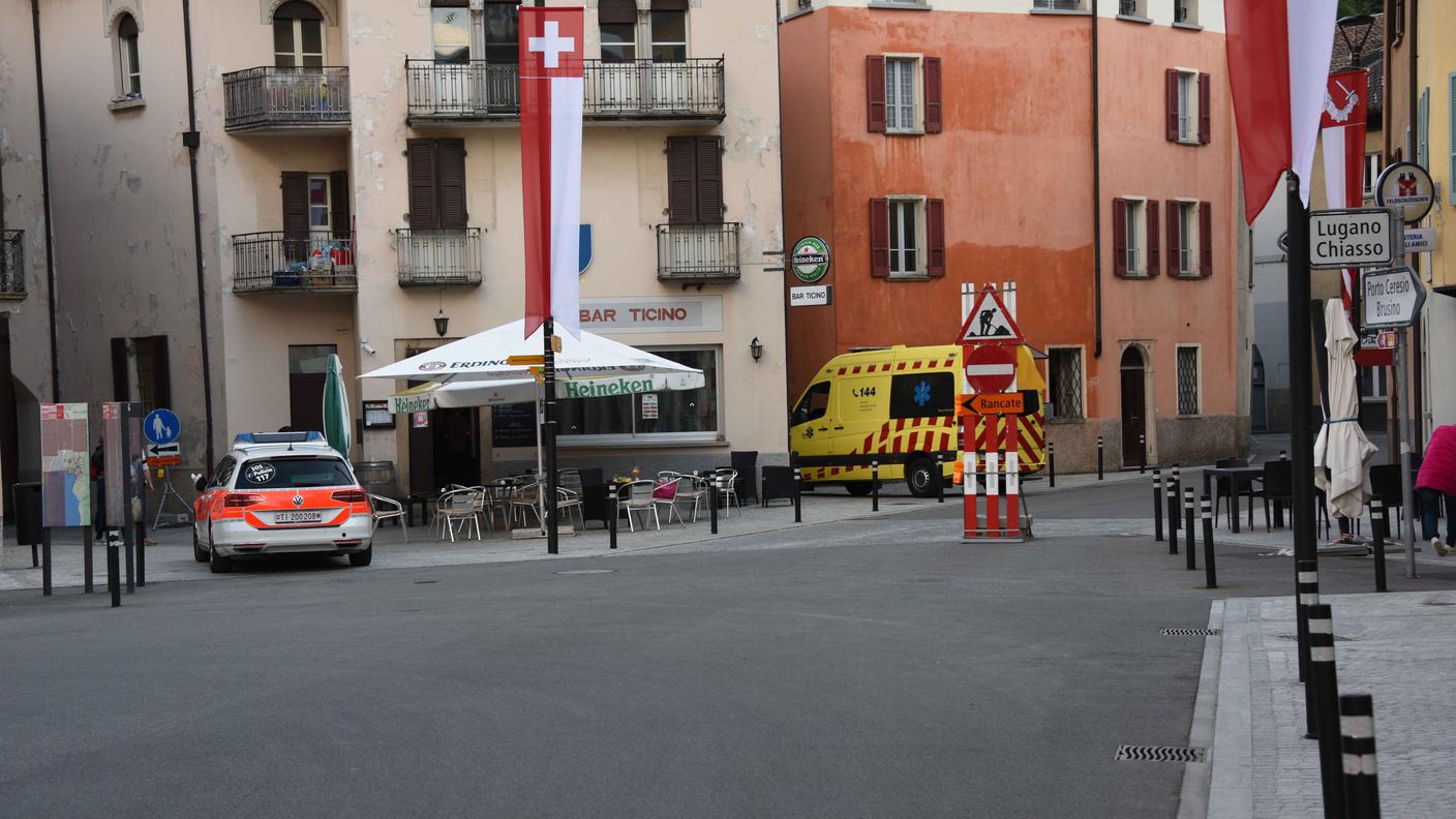 Polizia e ambulanza sono intervenute lunedì sera