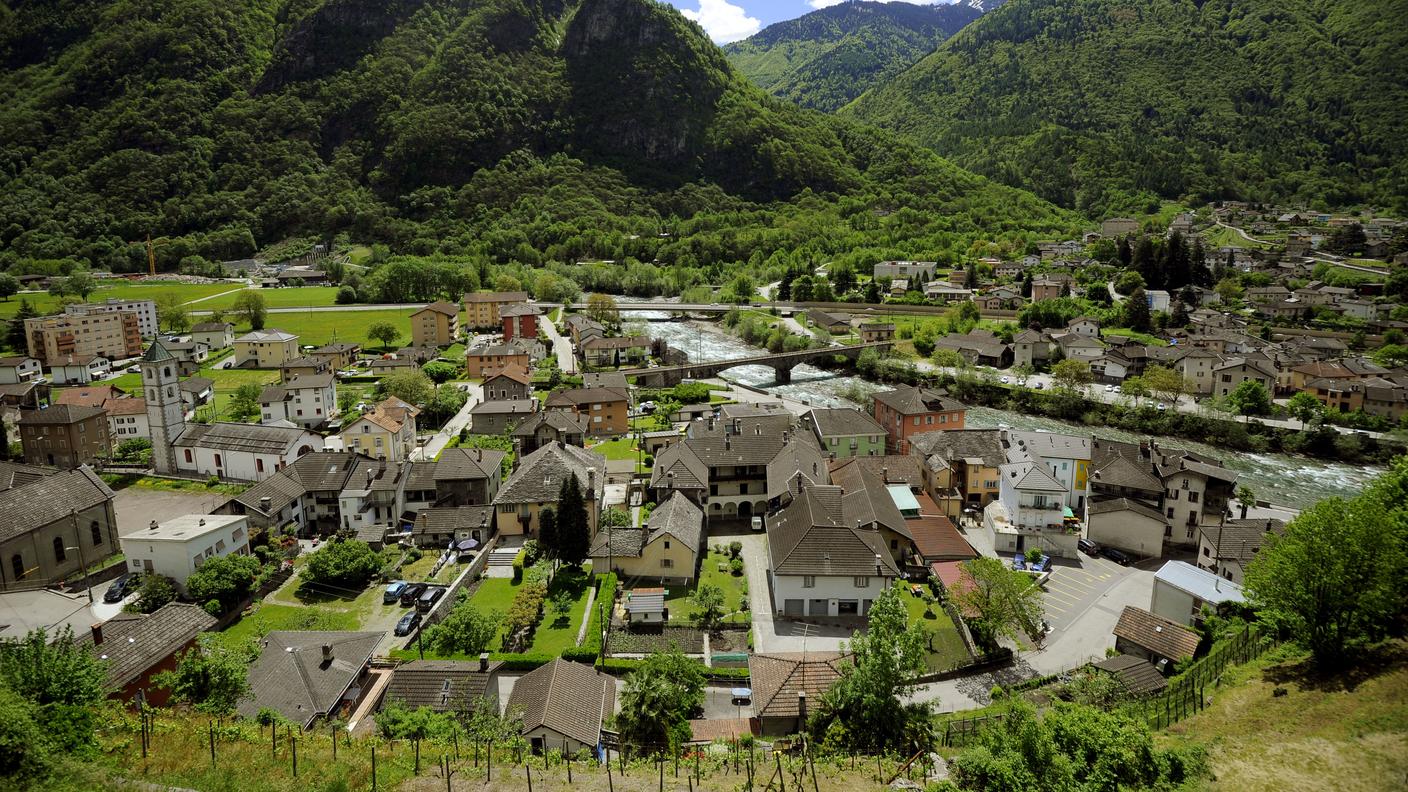 Il Canton Grigioni vuole cambiare la prassi sui permessi di dimora