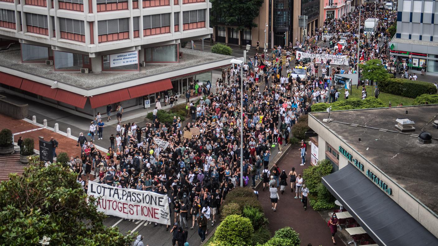 L'atmosfera è stata generalmente di festa popolare