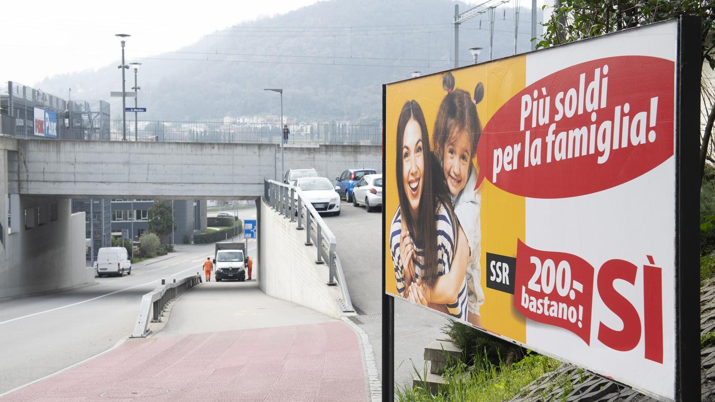 Stando alla legge, gli addetti ad una campagna che hanno speso più di 50 mila franchi devono rendere pubblico il finanziamento della stessa