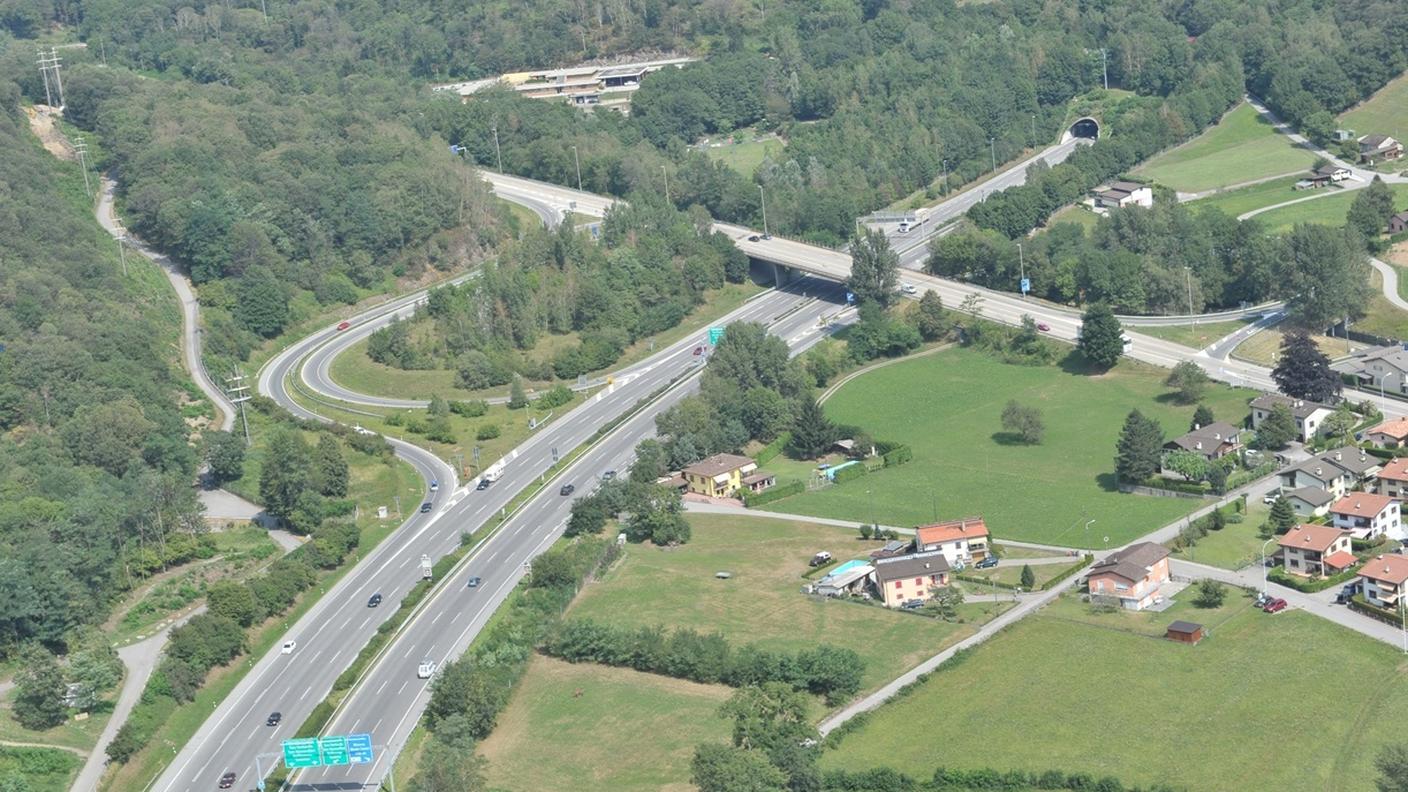 USTRA-CANTIERI.jpg