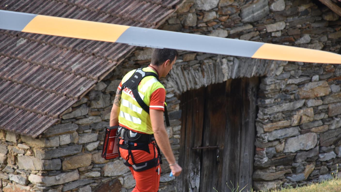 L'uomo si trovava in Ticino in ferie con la famiglia: è annegato nella piscina esterna