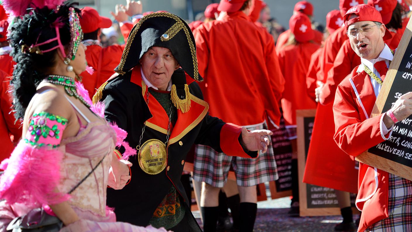 Carnevale Lingera_Roveredo_TiPress_242001.jpg