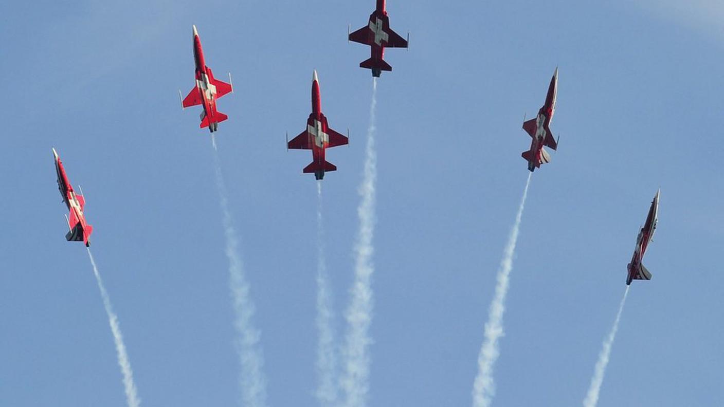 patrouille suisse ky92646421.JPG