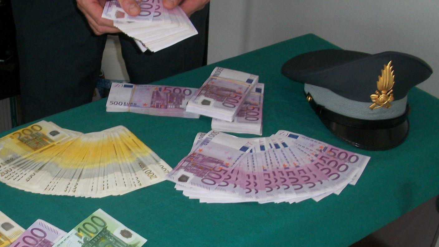 Il malloppo era suddiviso in banconote di vario taglio