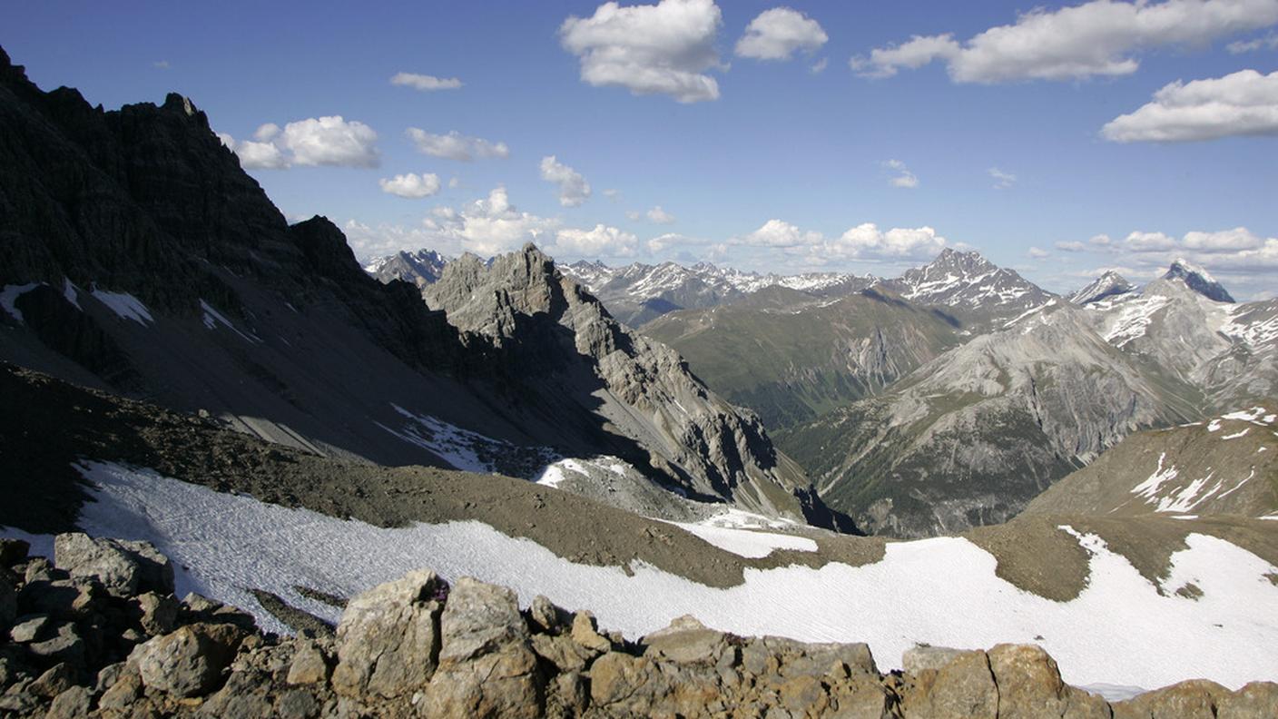 Una veduta del Piz Kesch dai Piz Ela