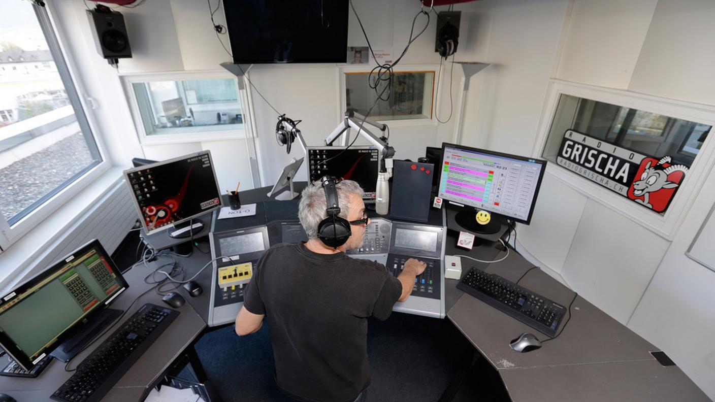 radio grischa radio ky.JPG