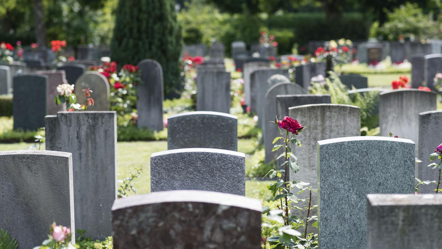 cimitero tombe sepoltura tomba ky.JPG