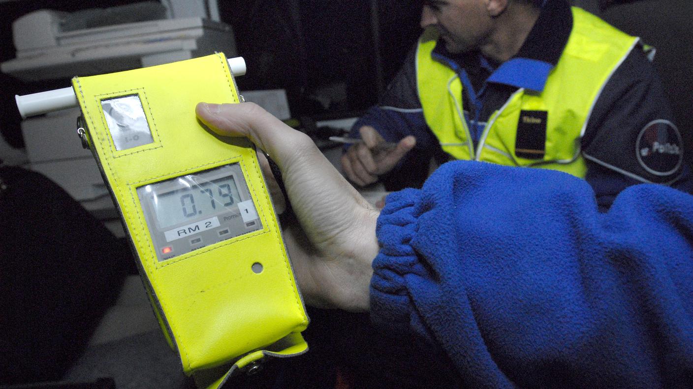 controllo alcol polizia tp.jpg