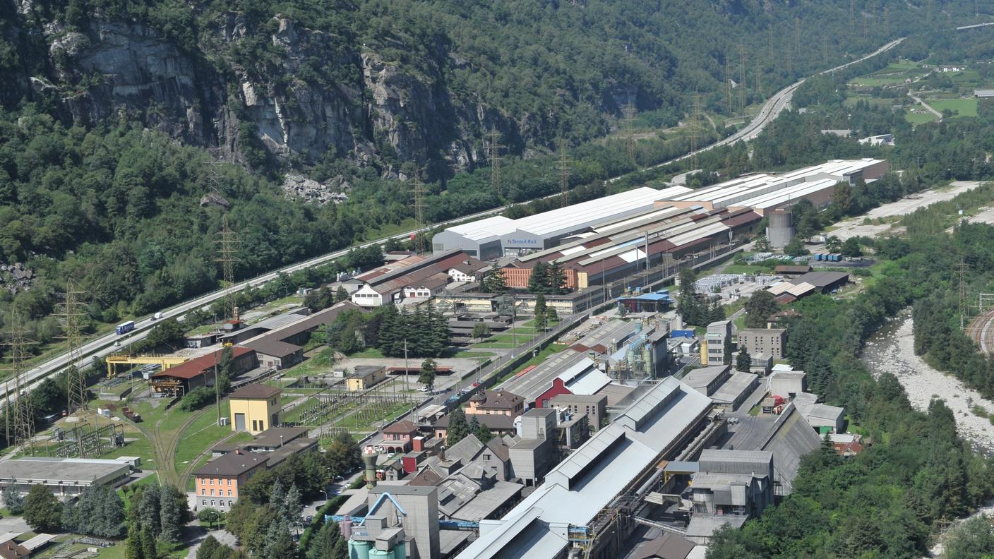 Area ex Monteforno_Giornico_camion_(USTRA).jpg