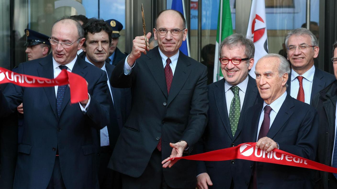 Letta e Maroni insieme, martedì, all'inaugurazione di un grattacielo a Milano