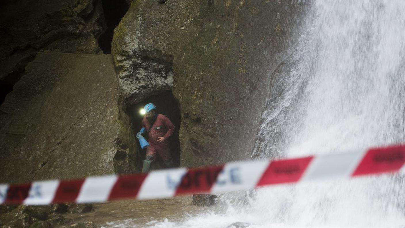 grotta speleologo soccorsi ky.JPG