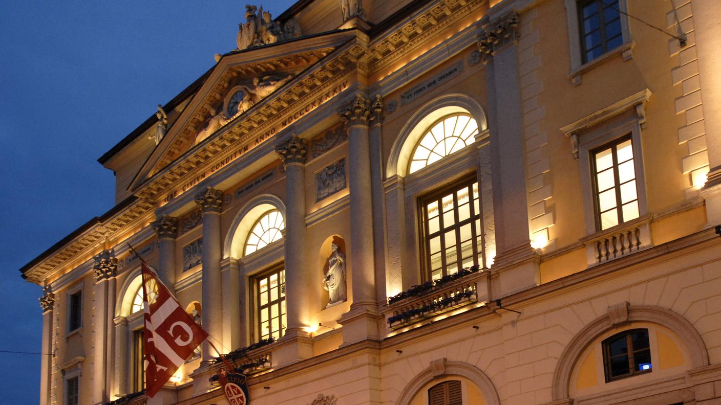 palazzo civico_lugano_tp.jpg