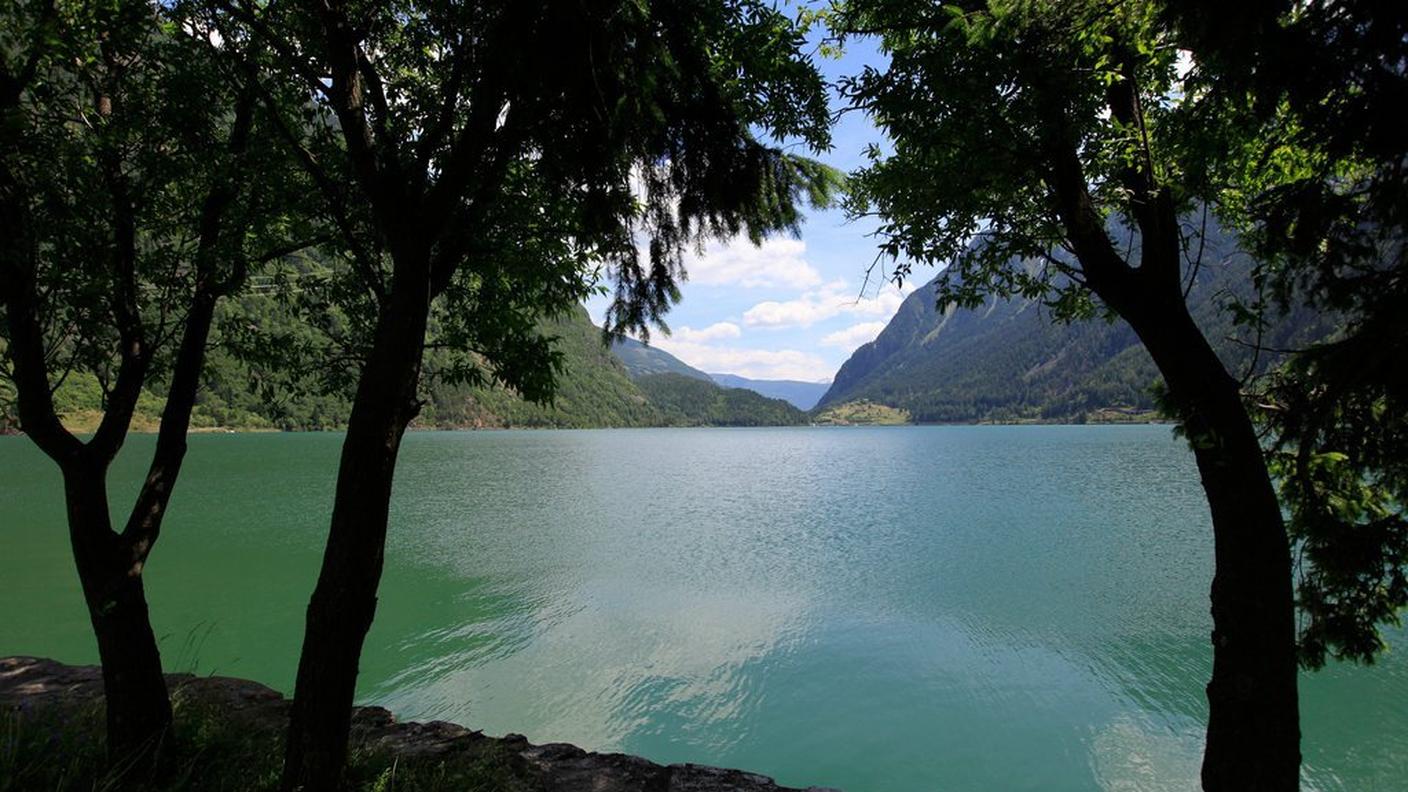 Lo specchio d'acqua poschiavino