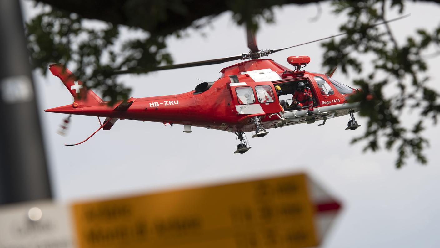 Incidente in bici per un cittadino di 64 anni