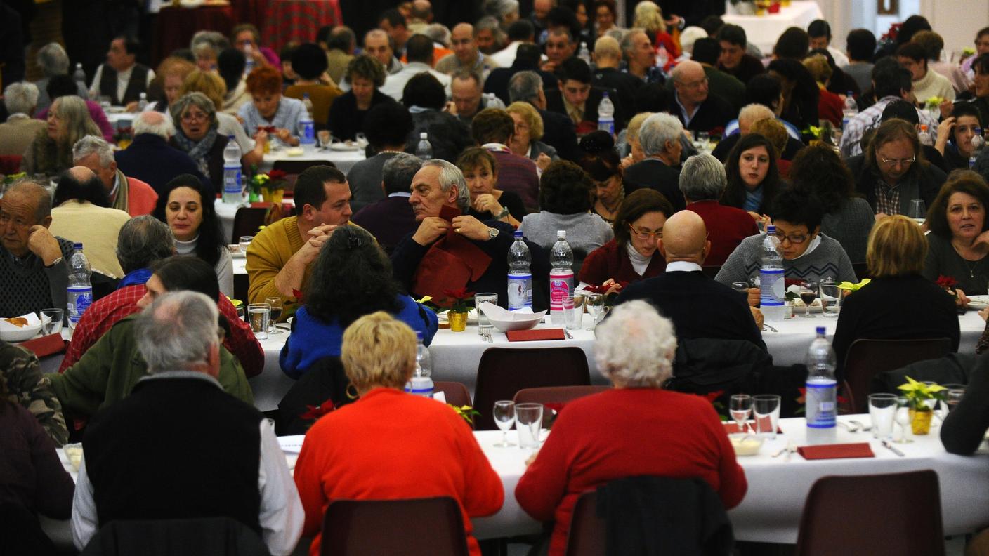 Il pranzo per le persone sole a lugano