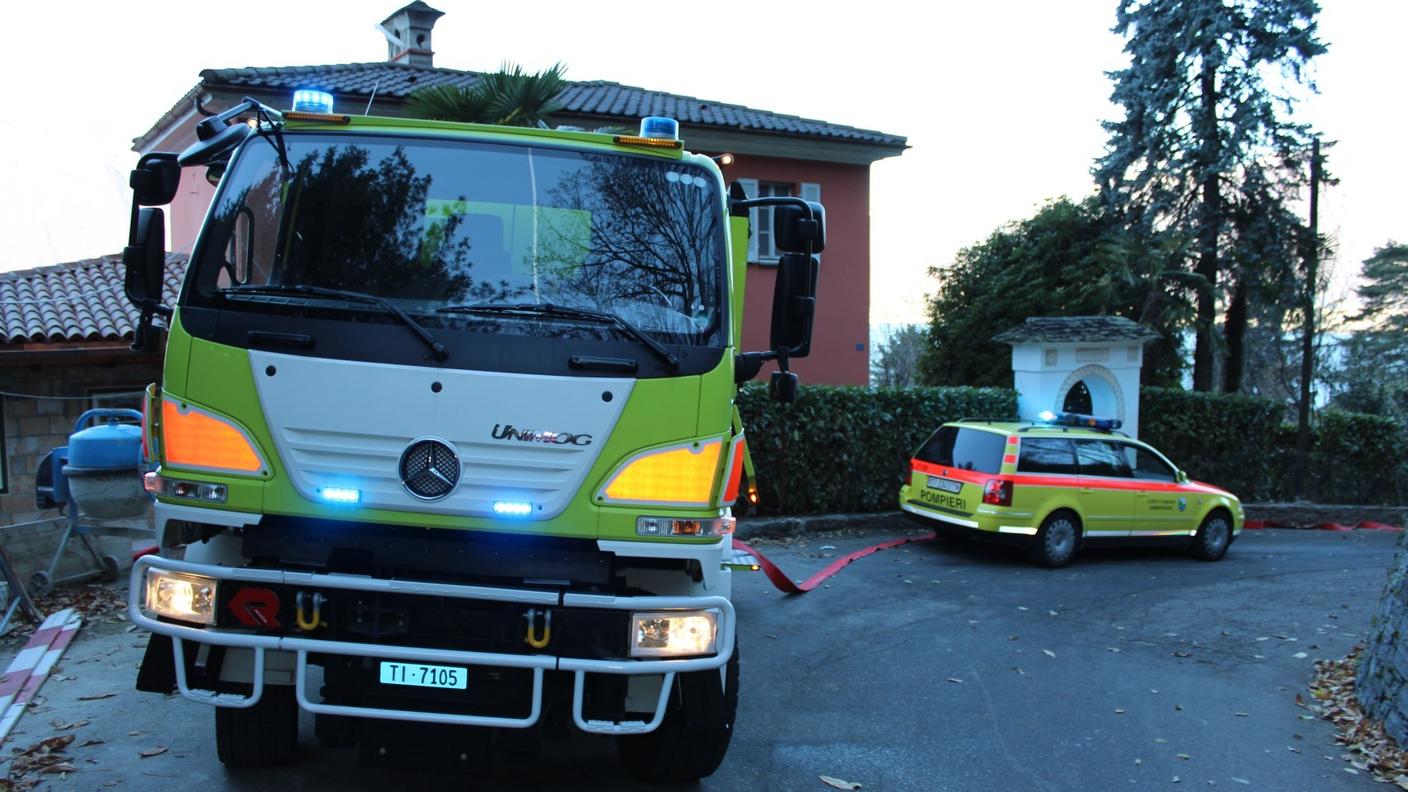Incendio gambarogno 06.12.2013 rm 03.jpg