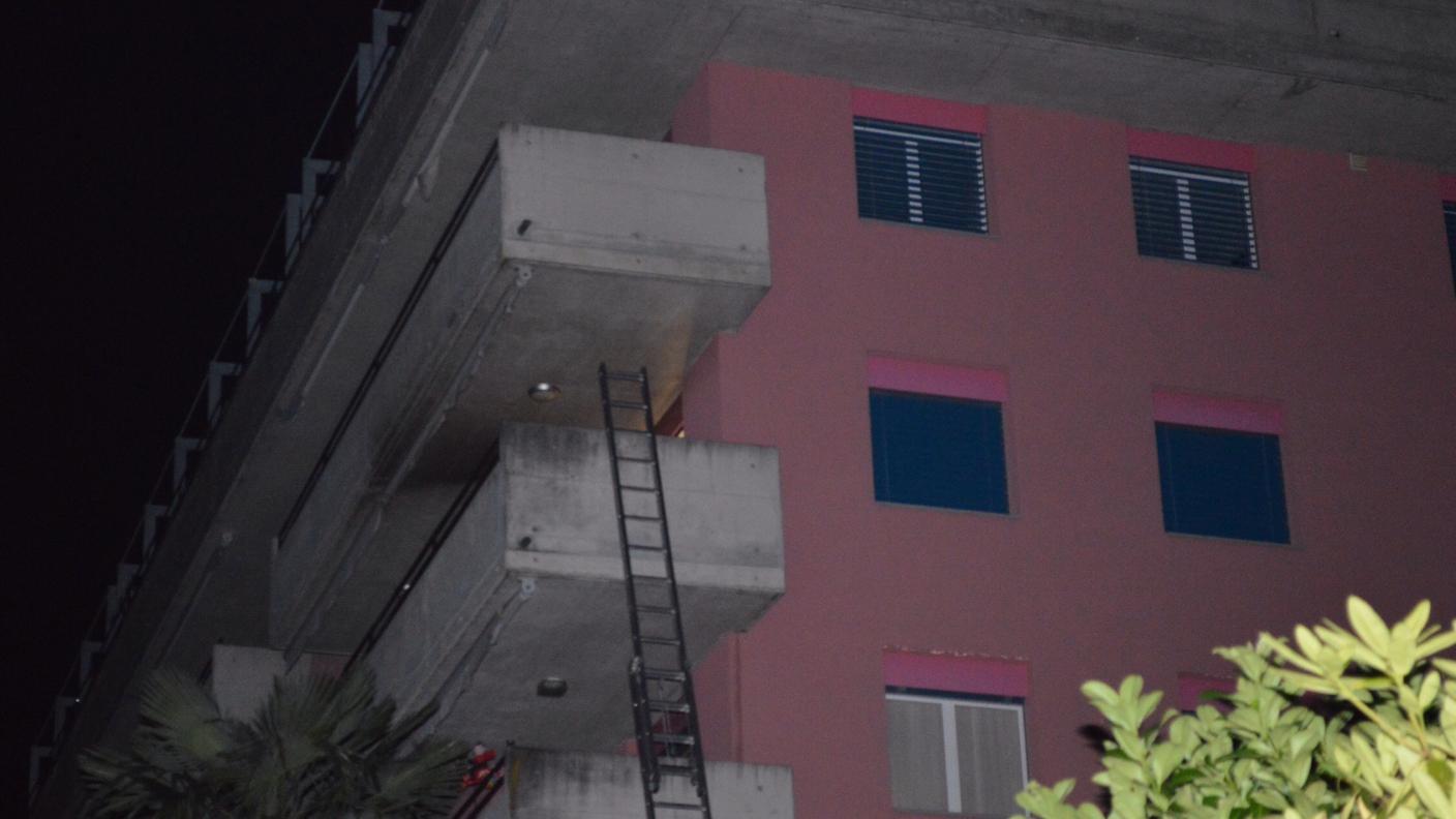 Il condominio dove avvenne il fatto di sangue