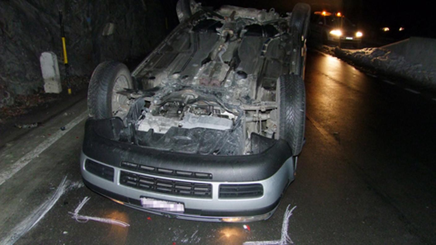 La vettura protagonista dell'incidente a Sumvitg