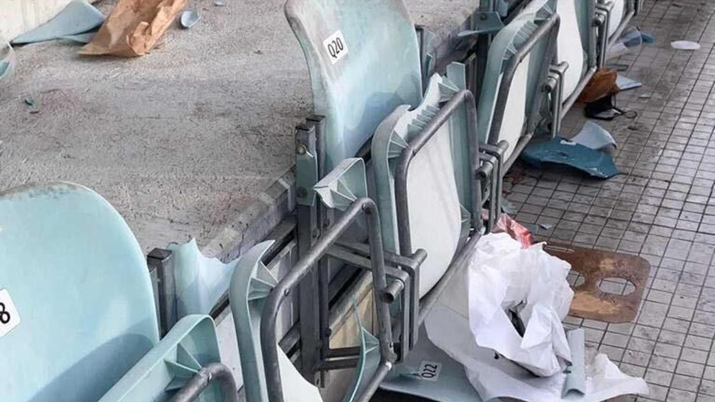 Distrutta qualche decina di seggiolini