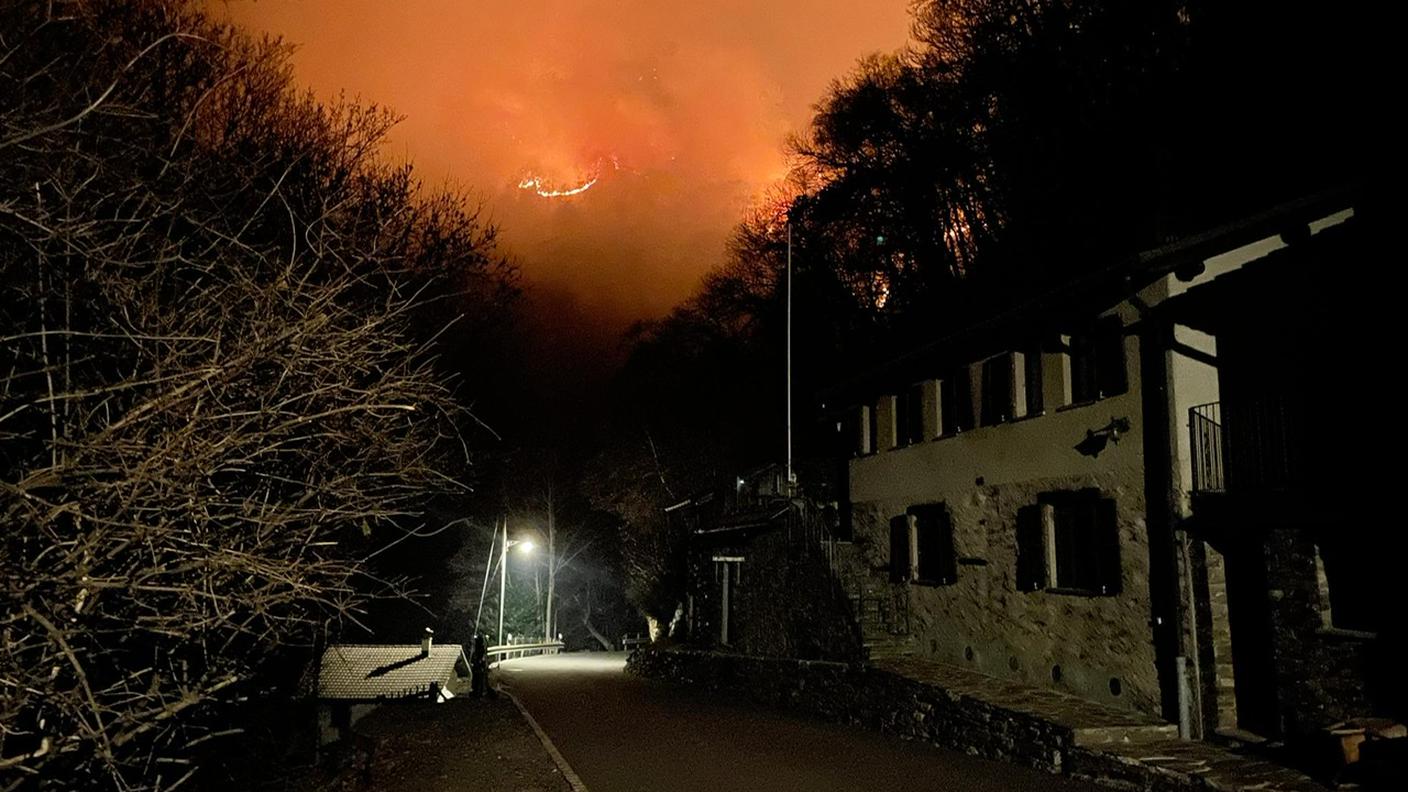 Evacuazione di Indemini in corso