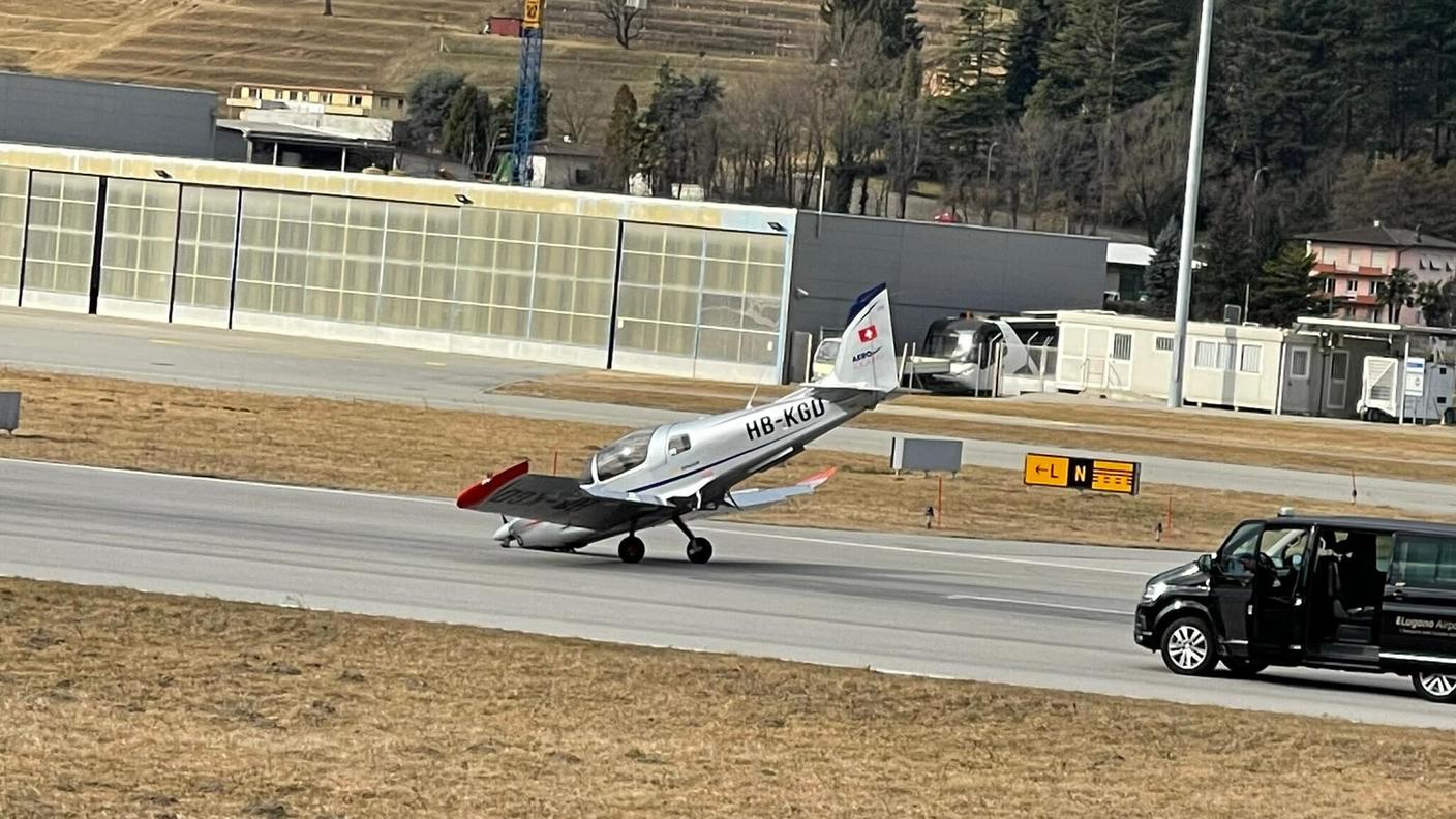 Il piccolo aereo coinvolto nell'incidente ad Agno