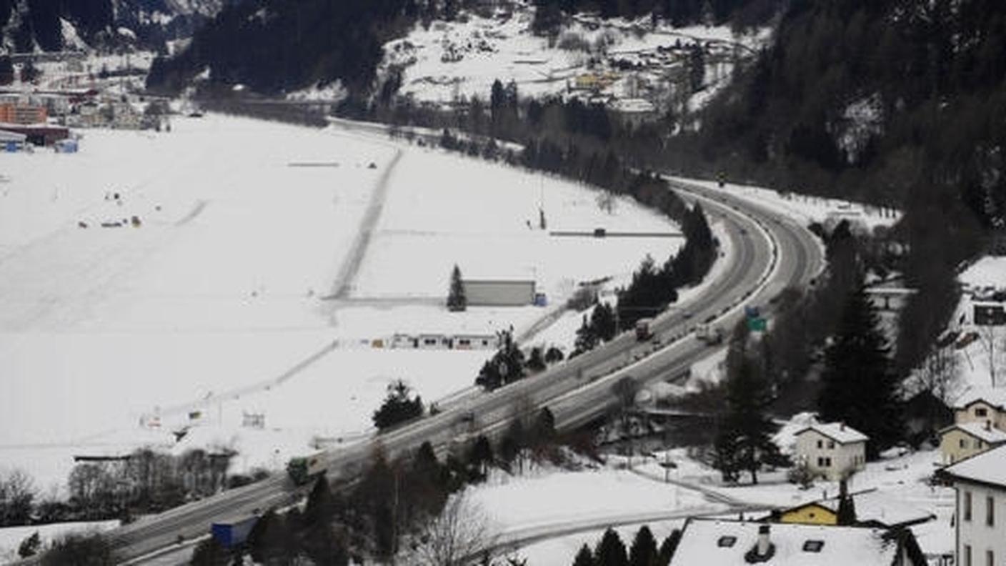 Il palazzetto del ghiaccio dovrebbe venir inaugurato entro il 2018 e dovrebbe sorgere nella zona dell'aerodromo di Ambrì