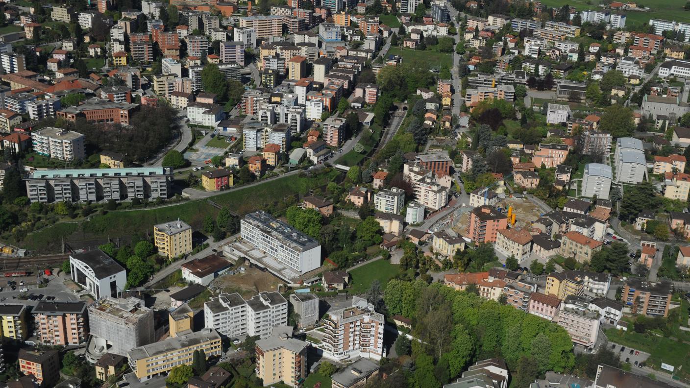Al posto della trincea ferroviaria, a Massagno potrebbe sorgere una nuova sede della SUPSI