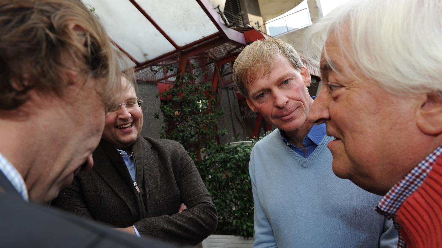 Claudio Zali tra il coordinatore Attilio Bignasca, il municipale di Lugano Michele Foletti e il consigliere di Stato Norman Gobbi