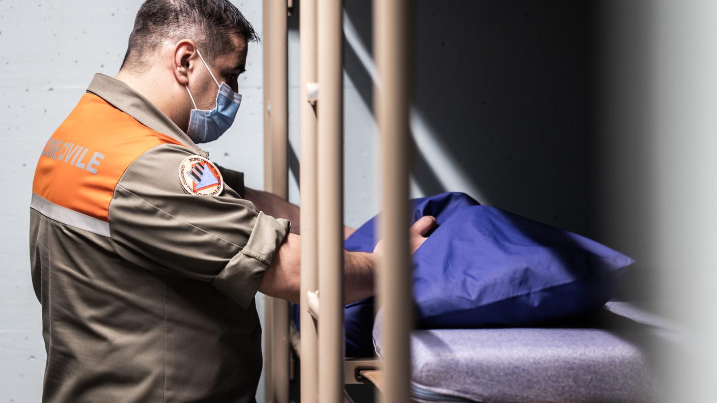 Gli ultimi preparativi al Centro della Protezione civile per l'accoglienza dei profughi della guerra in Ucraina a Cadenazzo