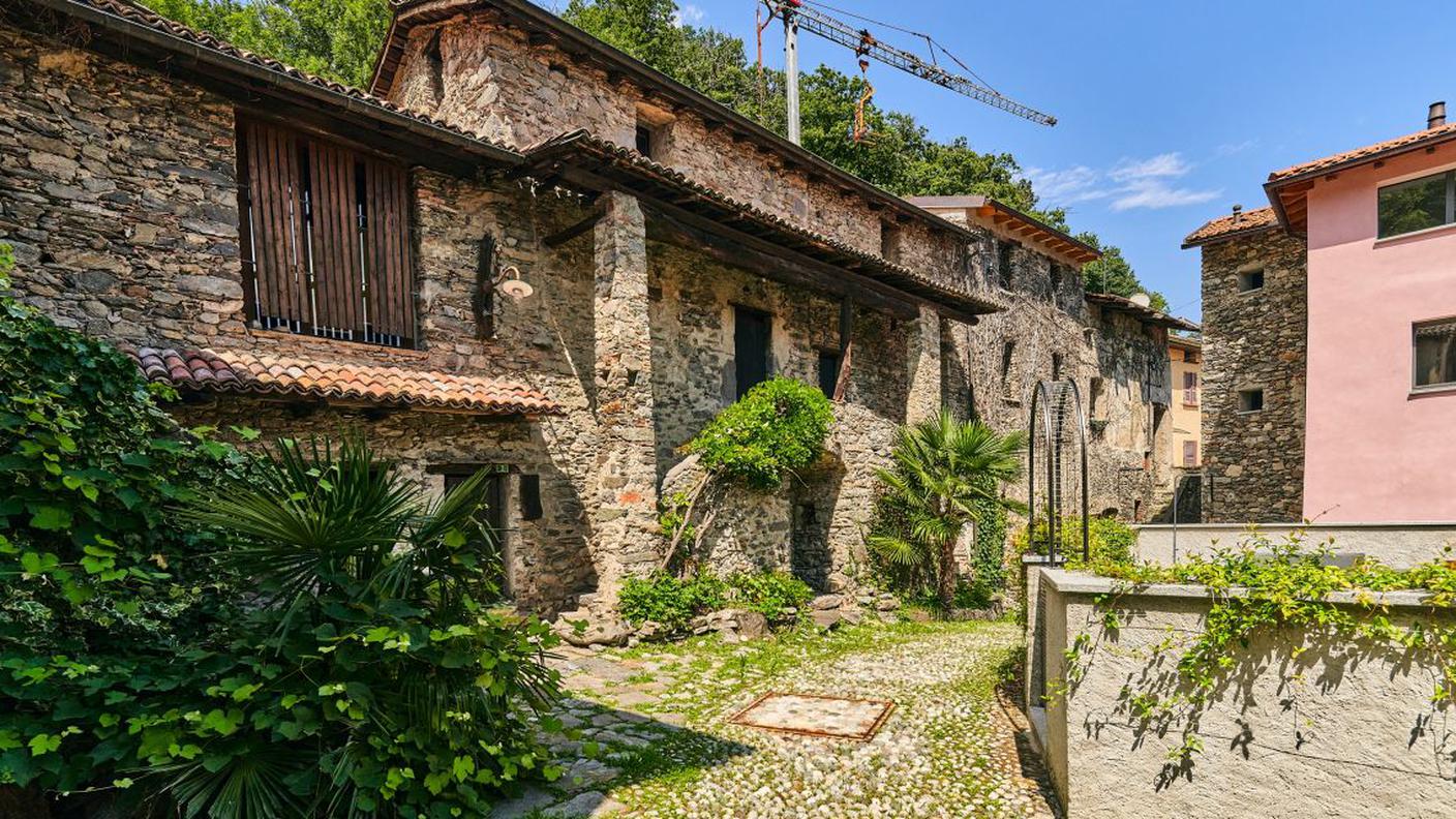 Una veduta dell'abitato di Osignano, frazione di Sigirino che figura fra le località selezionate