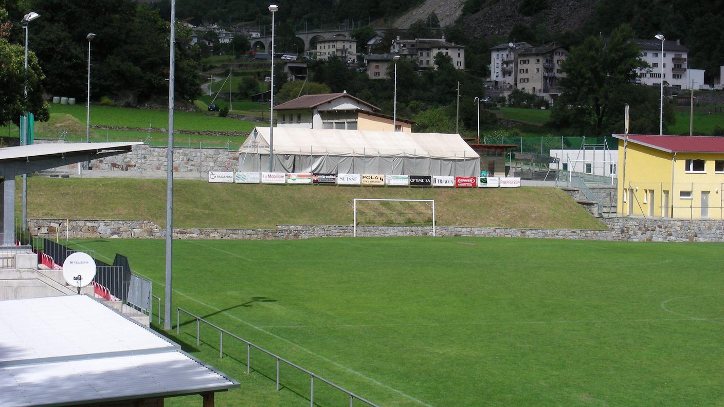 calcio -brusio il campetto utilizzato non solo per il calcio,web.JPG