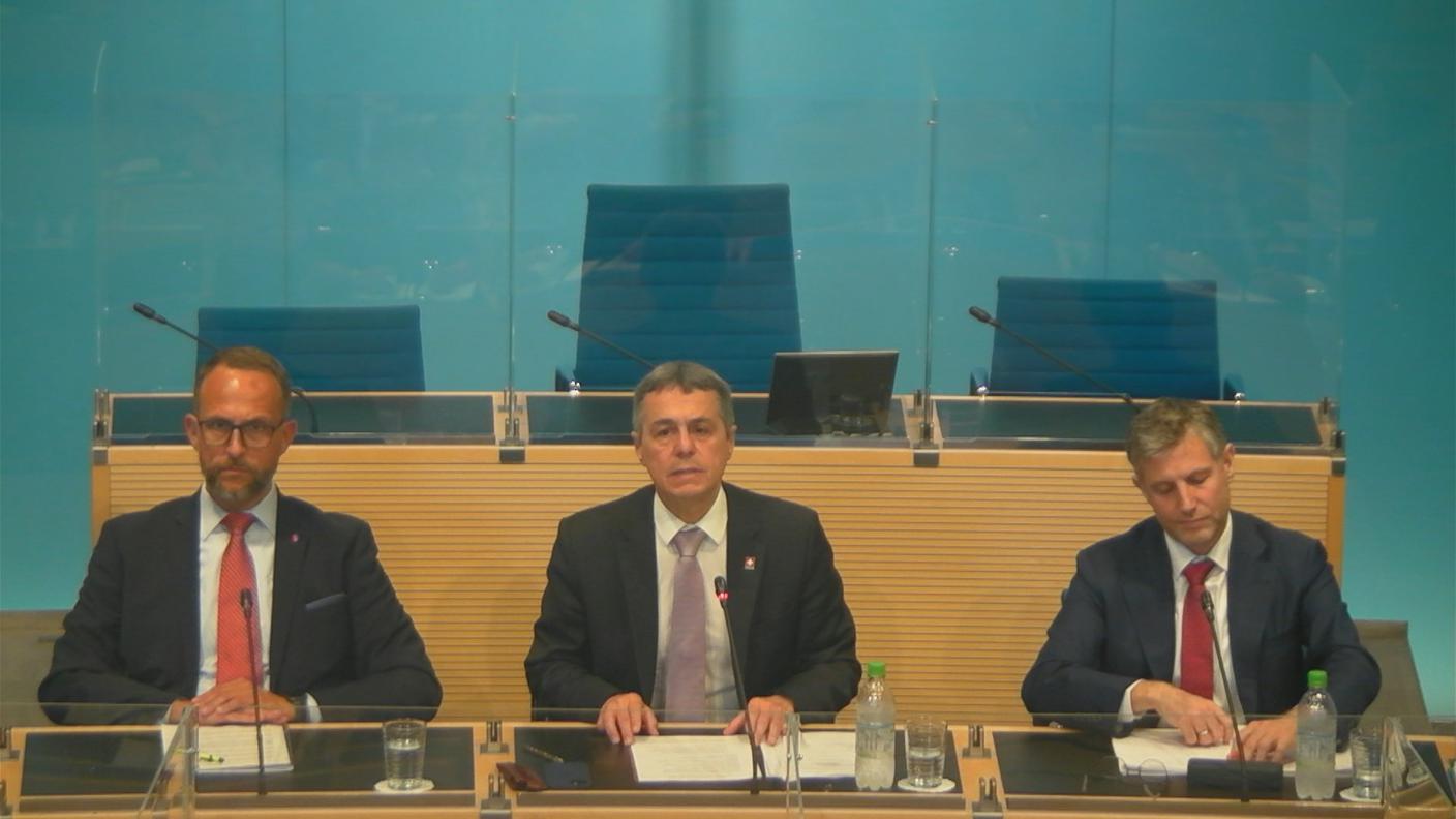 Il presidente della Confederazione Ignazio Cassis apre l'appuntamento nella sala del Gran Consiglio a Bellinzona