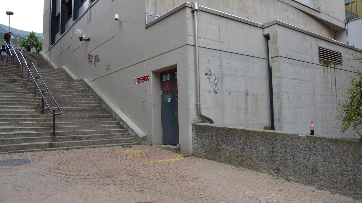 bellinzona ciclista ferito2 18.4.14 rescuemedia.jpg