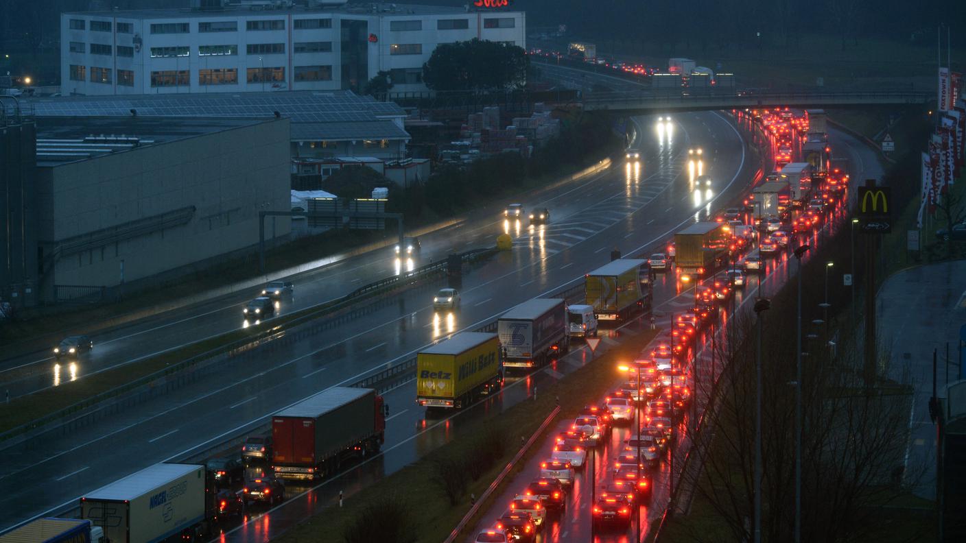 Frontalieri Traffico Mendrisio TP.jpg