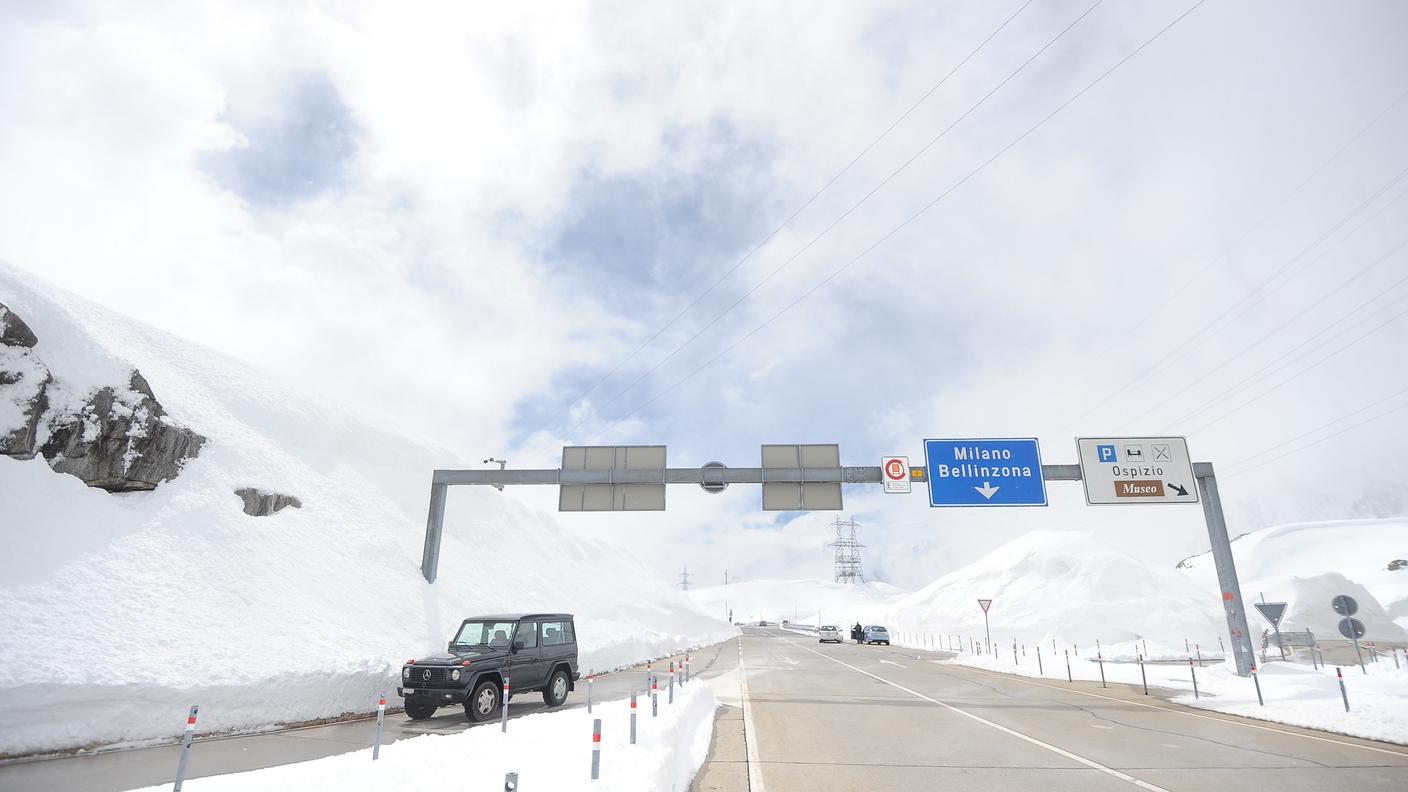 San Gottardo apertura passo 4 30.05.2013 tp.JPG